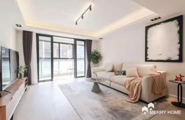 Jing’an modern 3 bedrooms, floor heatings, L7